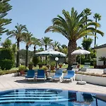 Palmeiras Villa Charneca (Setubal)